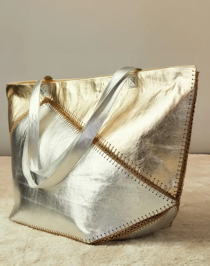 Accessories and Gifts Women Cynthia Rowley Mixed Metallic Vegan Leather Oversized Tote Accessories and Gifts Women Cynthia Rowley Mixed Metallic Vegan Leather Oversized Tote