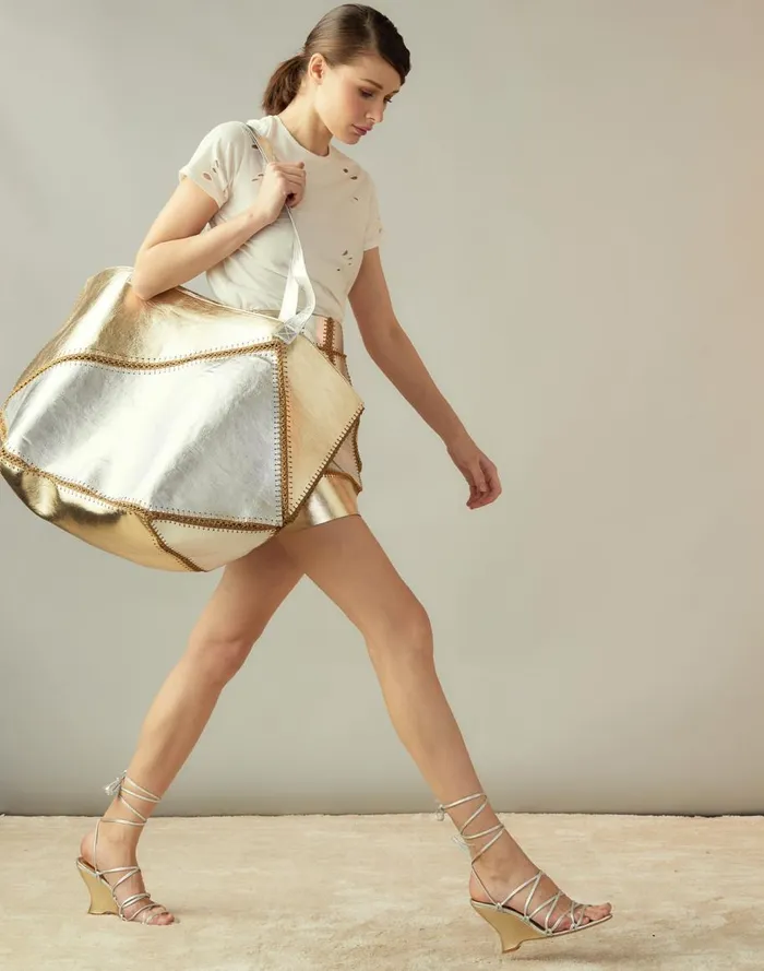 Accessories and Gifts Women Cynthia Rowley Mixed Metallic Vegan Leather Oversized Tote Accessories and Gifts Women Cynthia Rowley Mixed Metallic Vegan Leather Oversized Tote