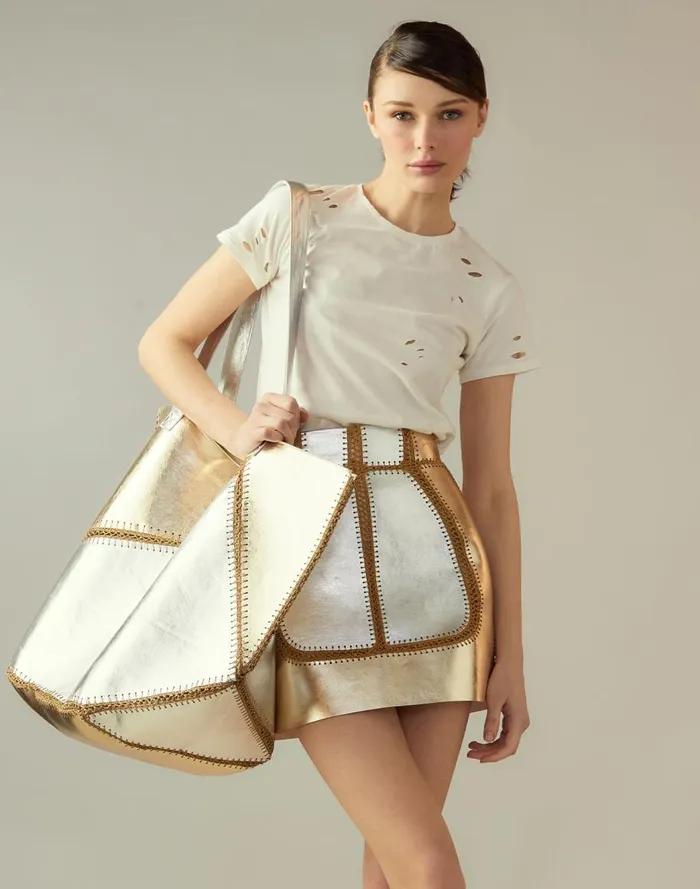 Accessories and Gifts Women Cynthia Rowley Mixed Metallic Vegan Leather Oversized Tote Accessories and Gifts Women Cynthia Rowley Mixed Metallic Vegan Leather Oversized Tote