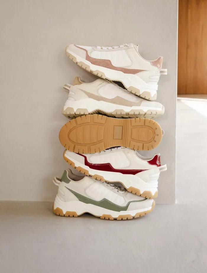 Bobbies Sneakers Kiwa White and Ruby 8211 Women
