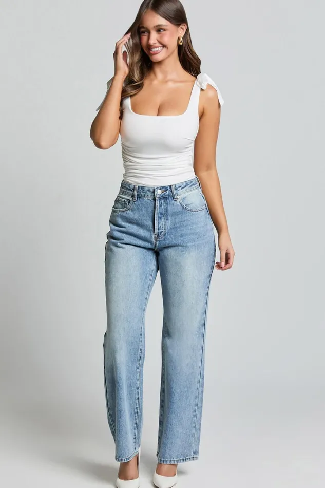 Bowie Jeans 8211 Mid Rise Recycled Relaxed Denim Jeans In Light Blue Wash Women Showpo Jeans