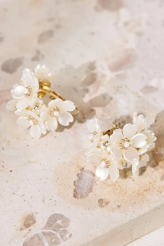 Camille Earrings 8211 Pearl Flower Hoop Earrings In Shell Women Showpo Earrings