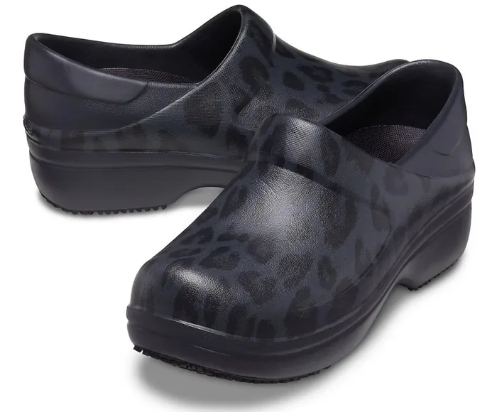Crocs Neria Pro II Graphic Clog Black Leopard Womens Clogs