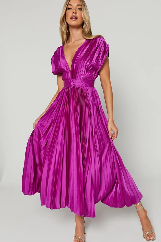 Della Midi Dress 8211 Plunge Neck Short Sleeve Pleated Dress In Grape Women Showpo Dresses Della Midi Dress 8211 Plunge Neck Short Sleeve Pleated Dress In Grape Women Showpo Dresses