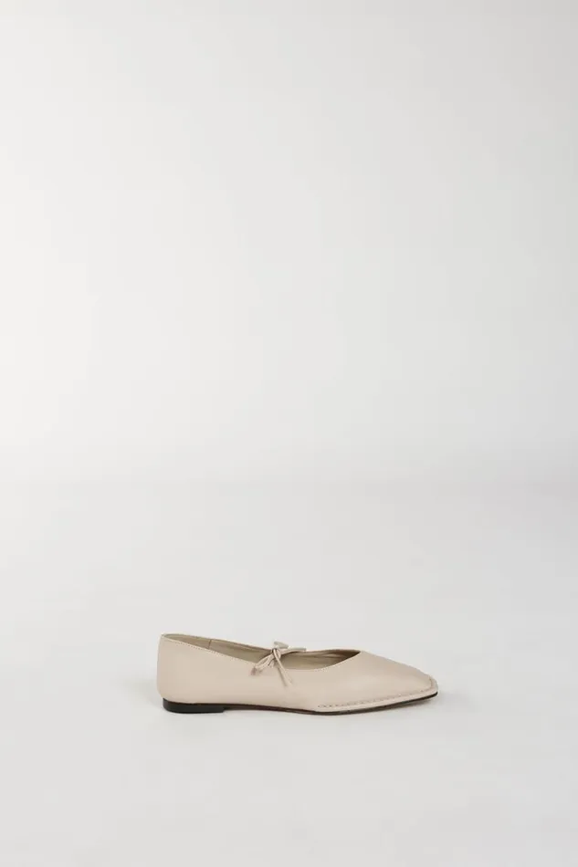 DISSH The Gift Shop ALOHAS SWAY CREAM BALLET FLAT 8211 Women