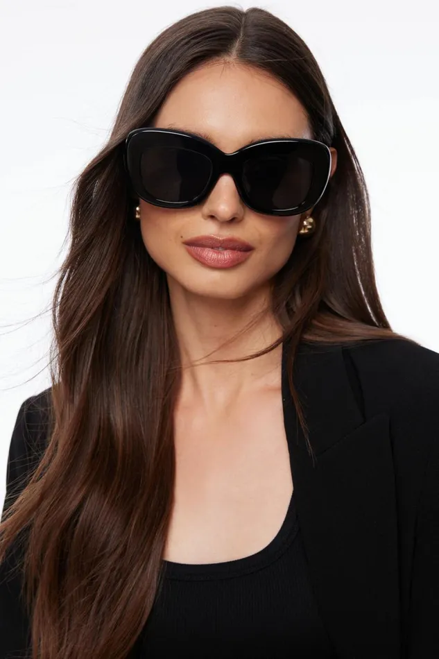 Dynamite Sunglasses Women Exaggerated CatEye Sunglasses Purple