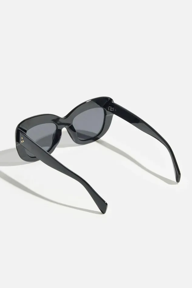 Dynamite Sunglasses Women Exaggerated CatEye Sunglasses Purple
