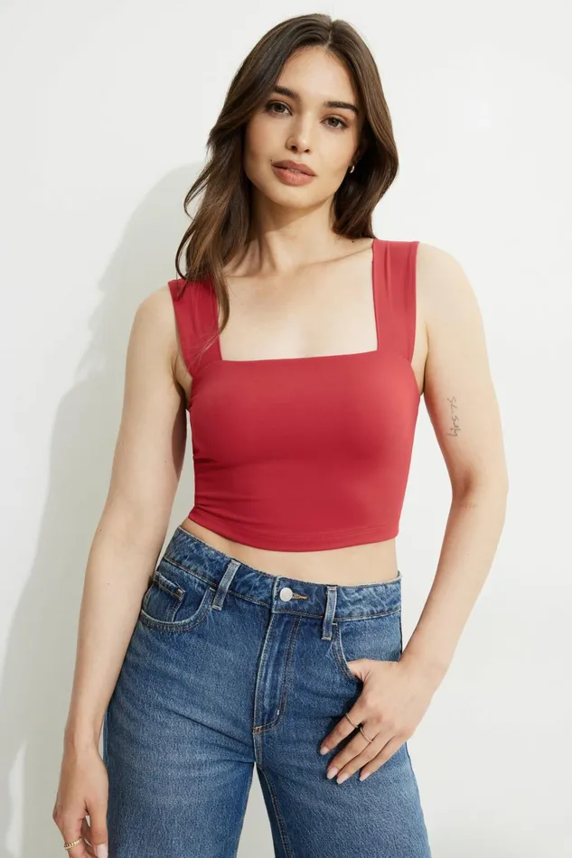 Dynamite Tops Women Lota Sculpt Tank Top Red
