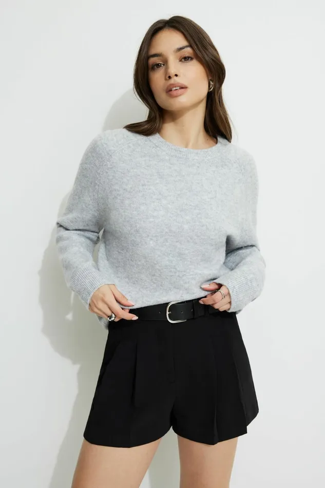 Dynamite Tops Women Raglan Crewneck Sweater Gray