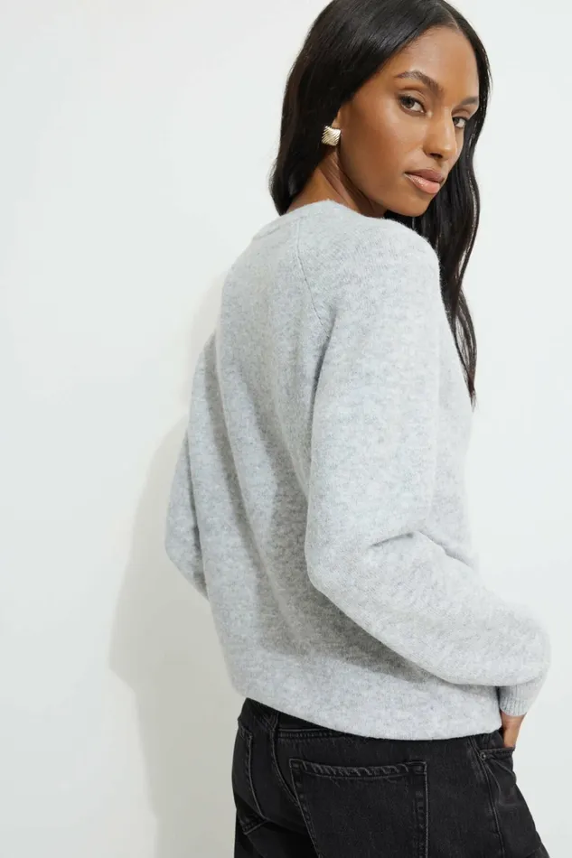 Dynamite Tops Women Raglan Crewneck Sweater Gray