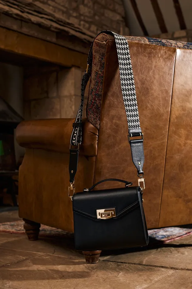 Holland Cooper Bags Women Abbot Bag Strap Ecru Houndstooth Holland Cooper Bags Women Abbot Bag Strap Ecru Houndstooth
