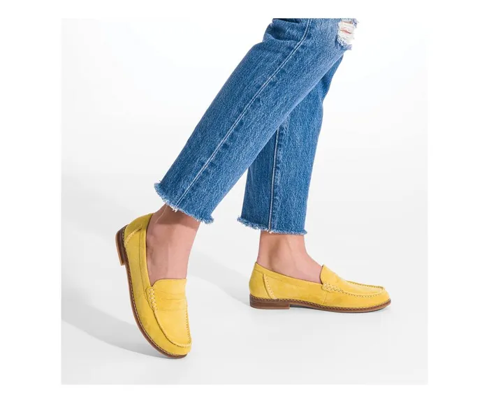 Hush Puppies Flats and SlipOns Women Wren Loafer Corsair Suede