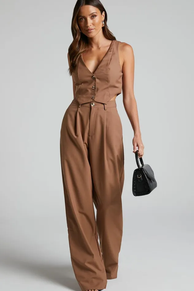 Izara Trousers 8211 Mid Rise Relaxed Straight Leg Tailored Trousers In Mocha Women Showpo Pants