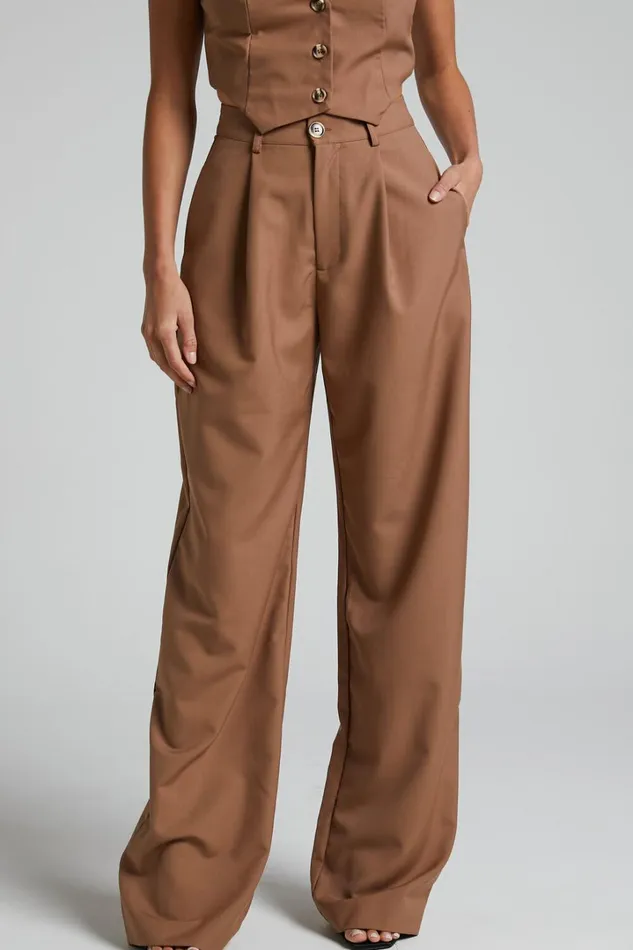 Izara Trousers 8211 Mid Rise Relaxed Straight Leg Tailored Trousers In Mocha Women Showpo Pants