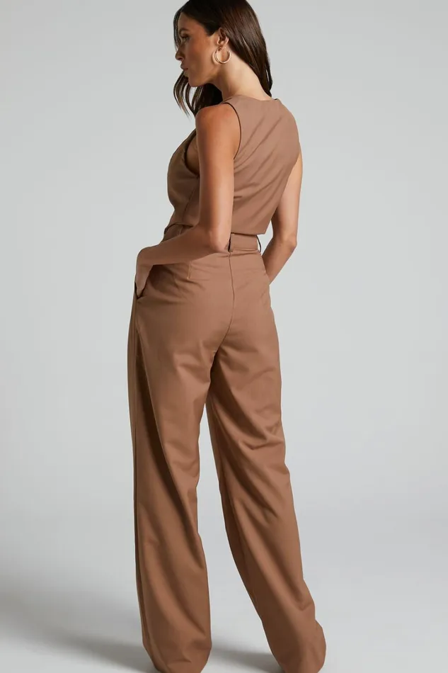 Izara Trousers 8211 Mid Rise Relaxed Straight Leg Tailored Trousers In Mocha Women Showpo Pants
