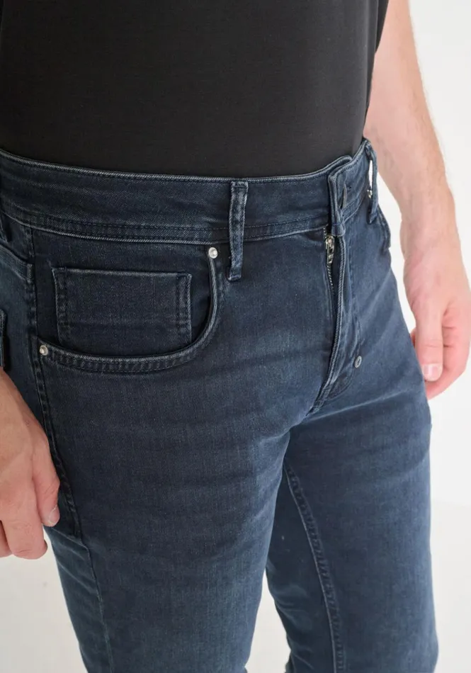 Jeans Men Antony Morato Ozzy Tapered Fit Iconic Jeans In Stretch Blue Denim Light Blue Jeans Men Antony Morato Ozzy Tapered Fit Iconic Jeans In Stretch Blue Denim Light Blue
