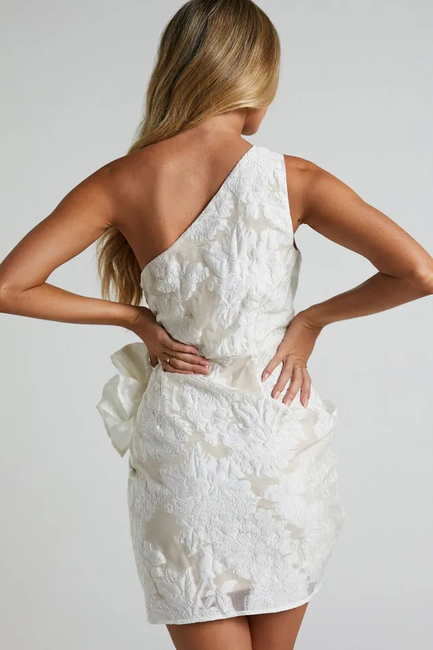 Kailey Mini Dress 8211 One Shoulder Wrap Front Dress In White and Beige Jacquard Women Showpo Curve Clothes Kailey Mini Dress 8211 One Shoulder Wrap Front Dress In White and Beige Jacquard Women Showpo Curve Clothes