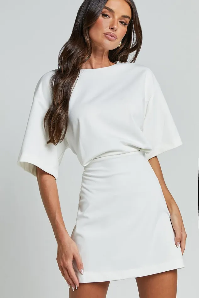 Karyna Mini Dress 8211 Short Sleeve Boxy Tshirt Dress In White Women Showpo Curve Clothes Karyna Mini Dress 8211 Short Sleeve Boxy Tshirt Dress In White Women Showpo Curve Clothes