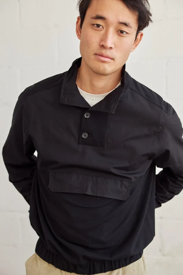 Men Canelas 8211 Black TWOTHIRDS Sweatshirts
