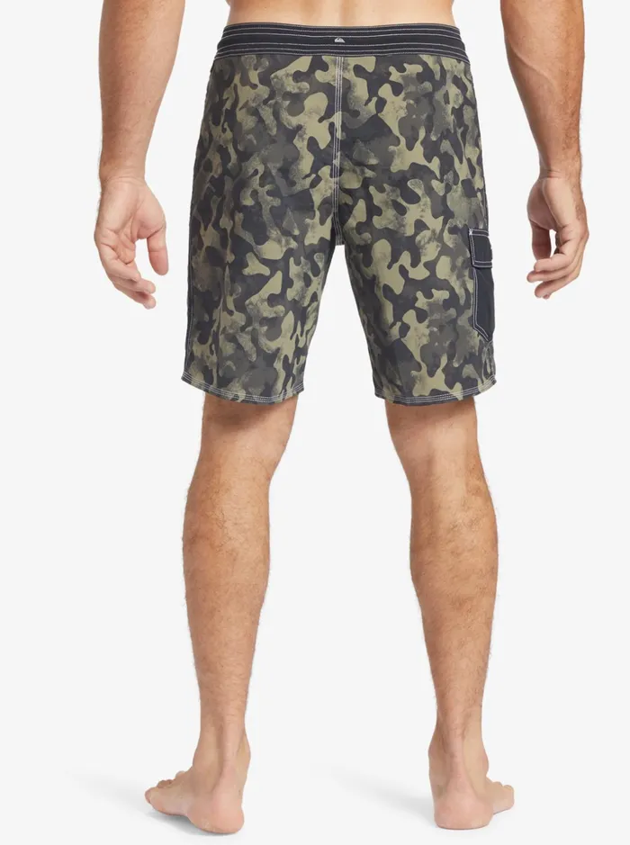 Men Quiksilver Boardshorts Waterman Throwback Camo 19034 Boardshorts Black Throwback Fade Men Quiksilver Boardshorts Waterman Throwback Camo 19034 Boardshorts Black Throwback Fade