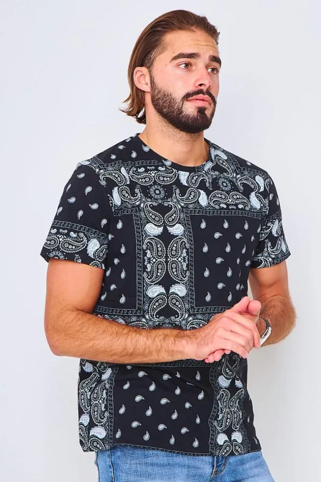 Men TShirt With Paisley Print In Black Black Brentiny Paris TShirts