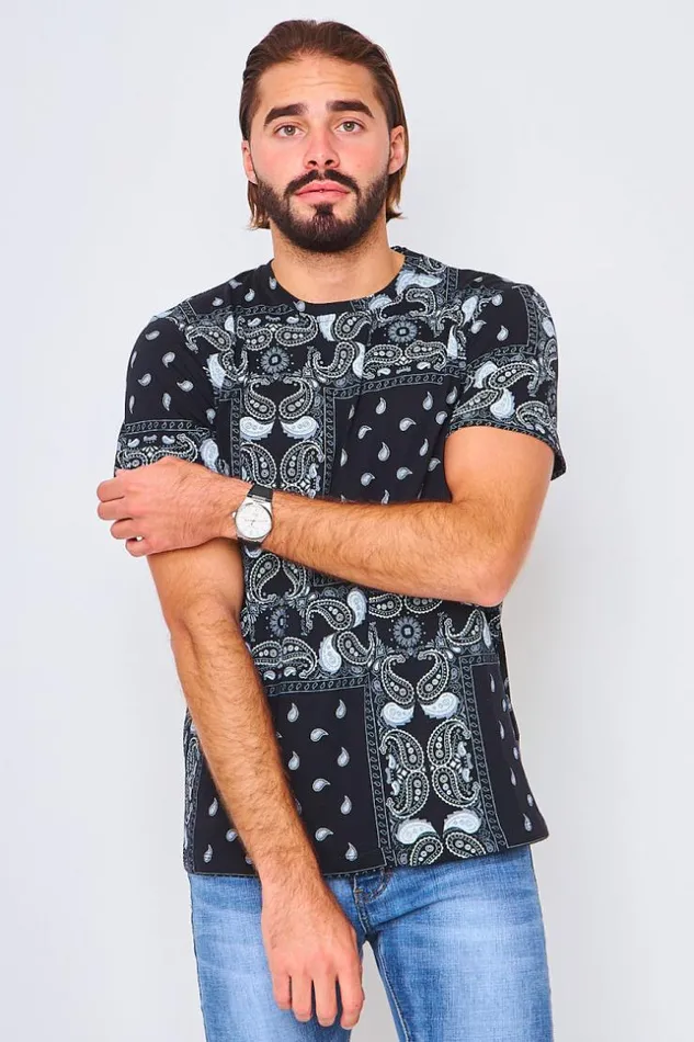 Men TShirt With Paisley Print In Black Black Brentiny Paris TShirts Men TShirt With Paisley Print In Black Black Brentiny Paris TShirts