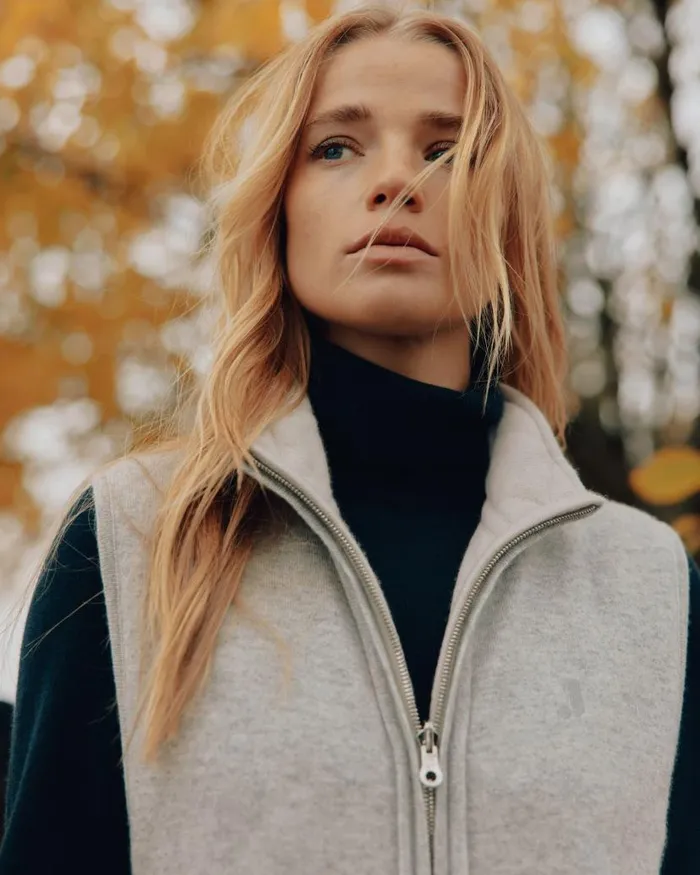 NPeal Gilets and Waistcoats Women The Jockey Club Diamond Cashmere Gilet Snow Grey