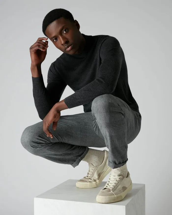 NPeal Jumpers Men 007 Fine Gauge Cashmere Turtle Neck Jumper Dark Charcoal Grey