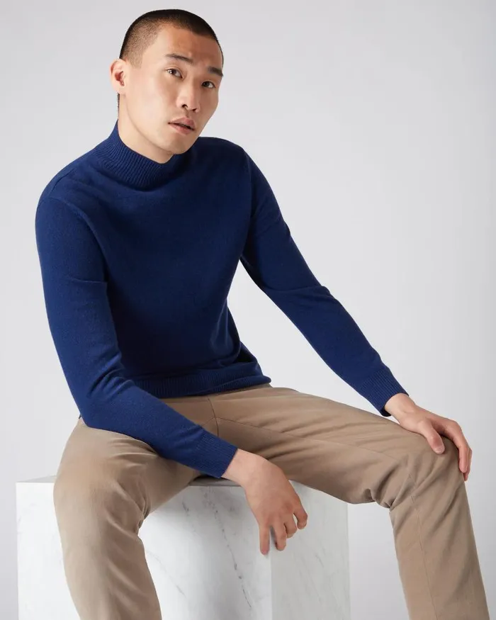 NPeal Jumpers Men Mayfair Turtle Neck Cashmere Jumper French Blue