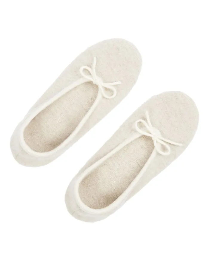 NPeal Slippers and Socks Women Contrast Trim Cashmere Slippers Ecru White