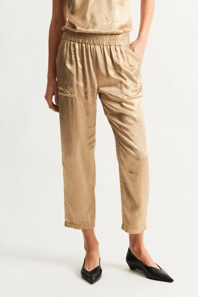 Raquel Allegra Pebble Satin Sand Trapunto Pant Women Bottoms