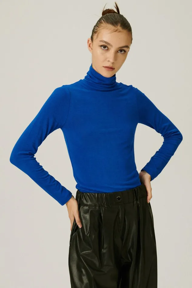 Storets Celia Slimfit Turtle Neck Top Women Tops