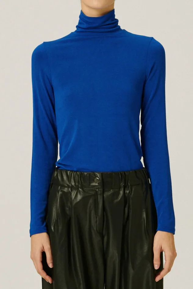 Storets Celia Slimfit Turtle Neck Top Women Tops