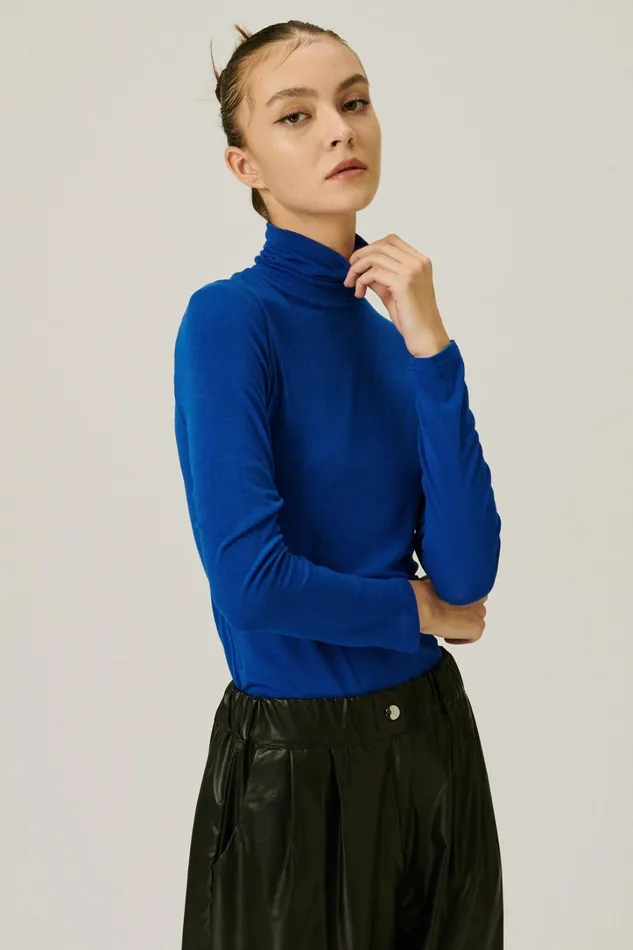 Storets Celia Slimfit Turtle Neck Top Women Tops