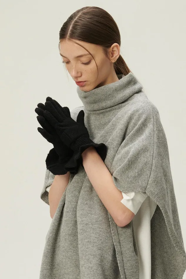 Storets Gloria Ruffled Cuff Knit Gloves Women Sweaters and Knitwears