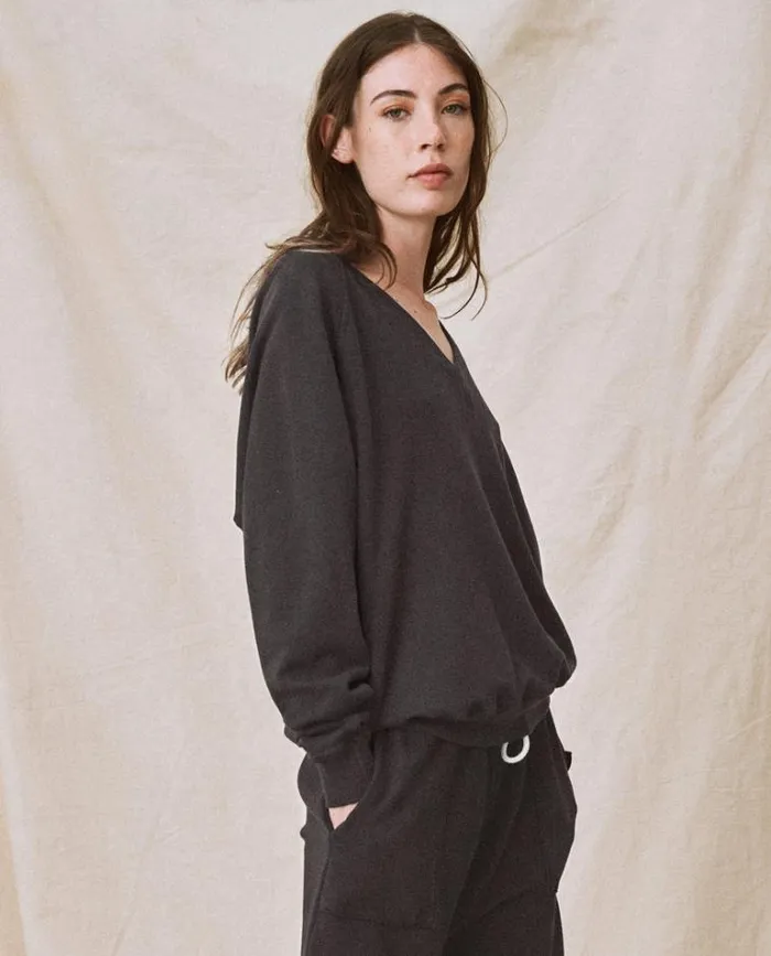 Tops Women039s The Great The VNeck Sweatshirt Washed Black