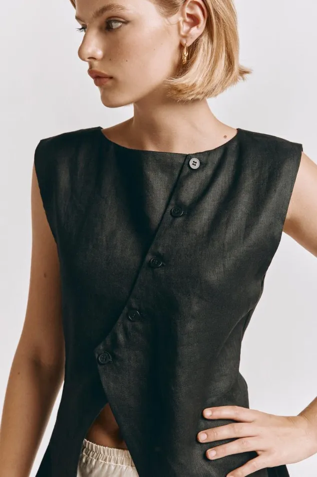 VRG GRL Aria Vest Black Women Vests