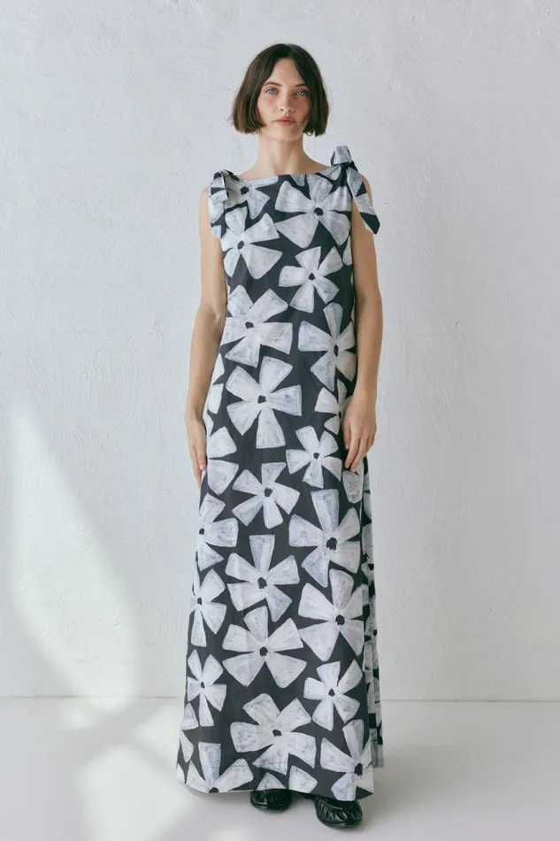 VRG GRL Frances Maxi Dress Fiore Women MidiMaxi Dresses