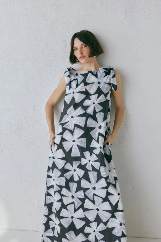 VRG GRL Frances Maxi Dress Fiore Women MidiMaxi Dresses