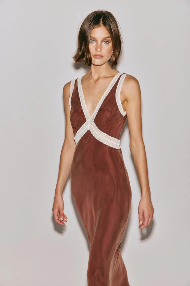 VRG GRL Meet Me On The Dance Floor Bias Cut Maxi Dress Umber Women MidiMaxi Dresses VRG GRL Meet Me On The Dance Floor Bias Cut Maxi Dress Umber Women MidiMaxi Dresses