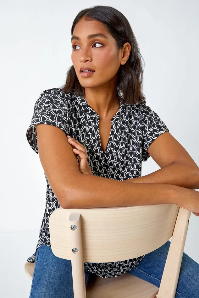 Women Black Abstract Print Woven Pleat Front VNeck Top Roman Tops