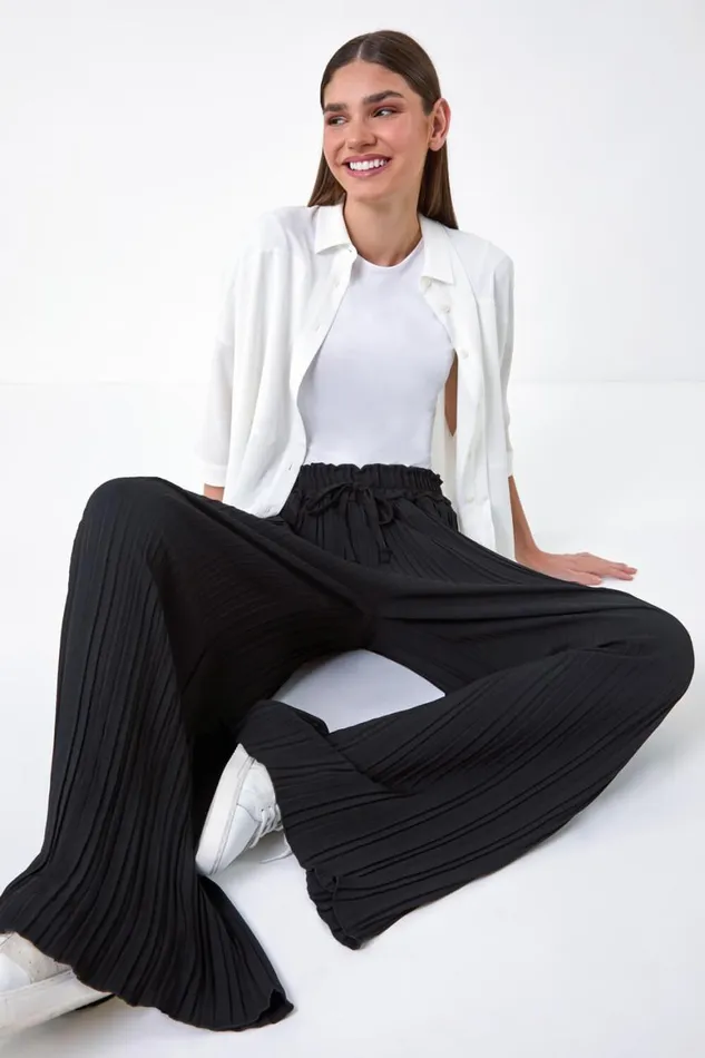 Women Black Pleated Tie Waist Stretch Trousers Roman Trousers