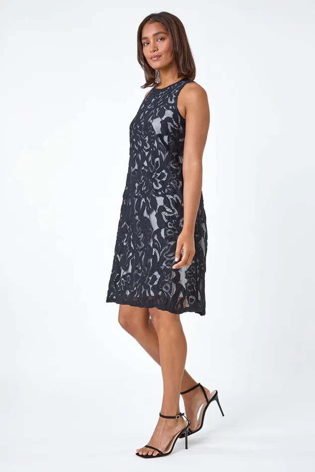 Women Black Sleeveless Lace Swing Dress Roman Dresses