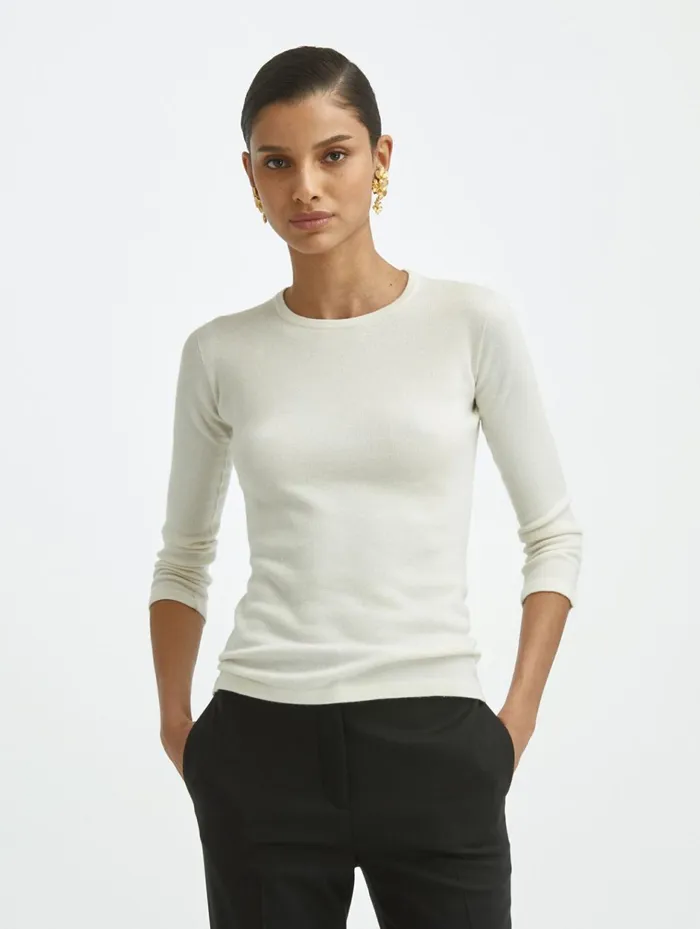 Women Blouses and Knits Oscar De La Renta Cashmere Silk Jewel Neck Pullover Ivory