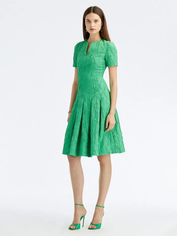 Women Dresses Oscar De La Renta Split Neck Floral Cloque Faille Dress Emerald