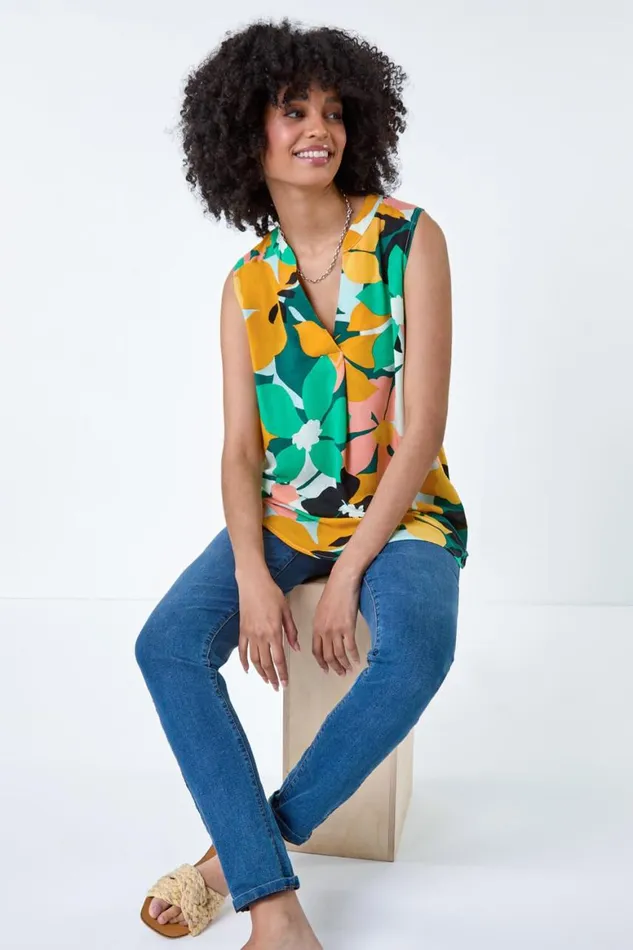 Women Green Contrast Floral Sleeveless VNeck Blouse Roman Tops