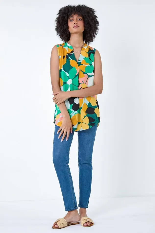 Women Green Contrast Floral Sleeveless VNeck Blouse Roman Tops