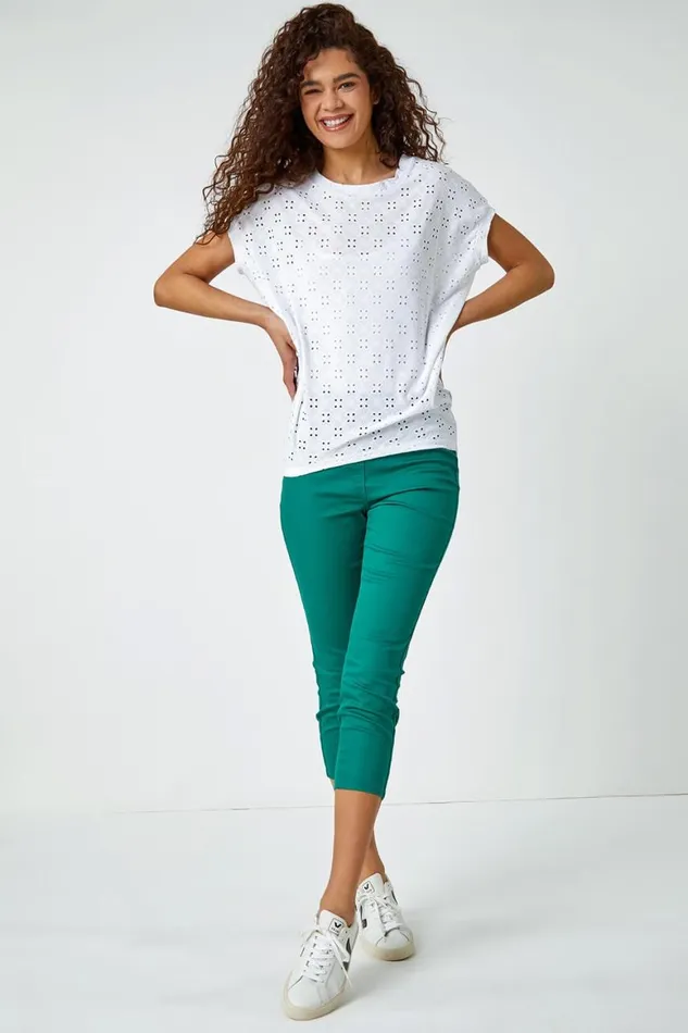 Women Green Elastic Waist Cropped Denim Jegging Roman Trousers