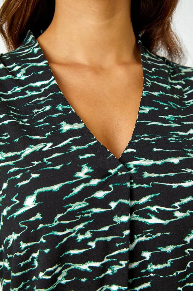 Women Green Wave Print Pleated VNeck Stretch Top Roman Tops