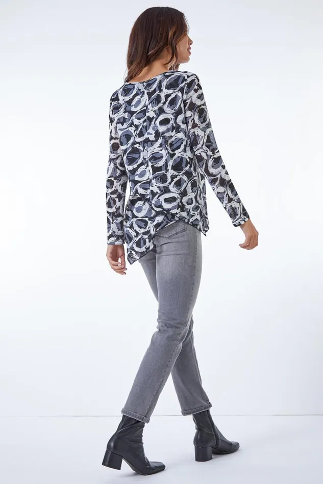 Women Grey Circle Print Asymmetric Hem Top Roman Tops
